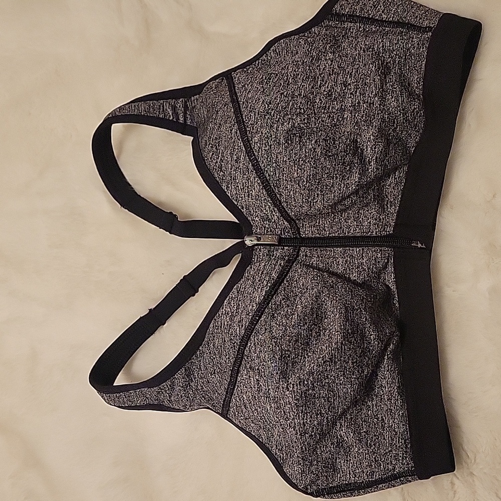 Knockout Front-Close Sports Bra